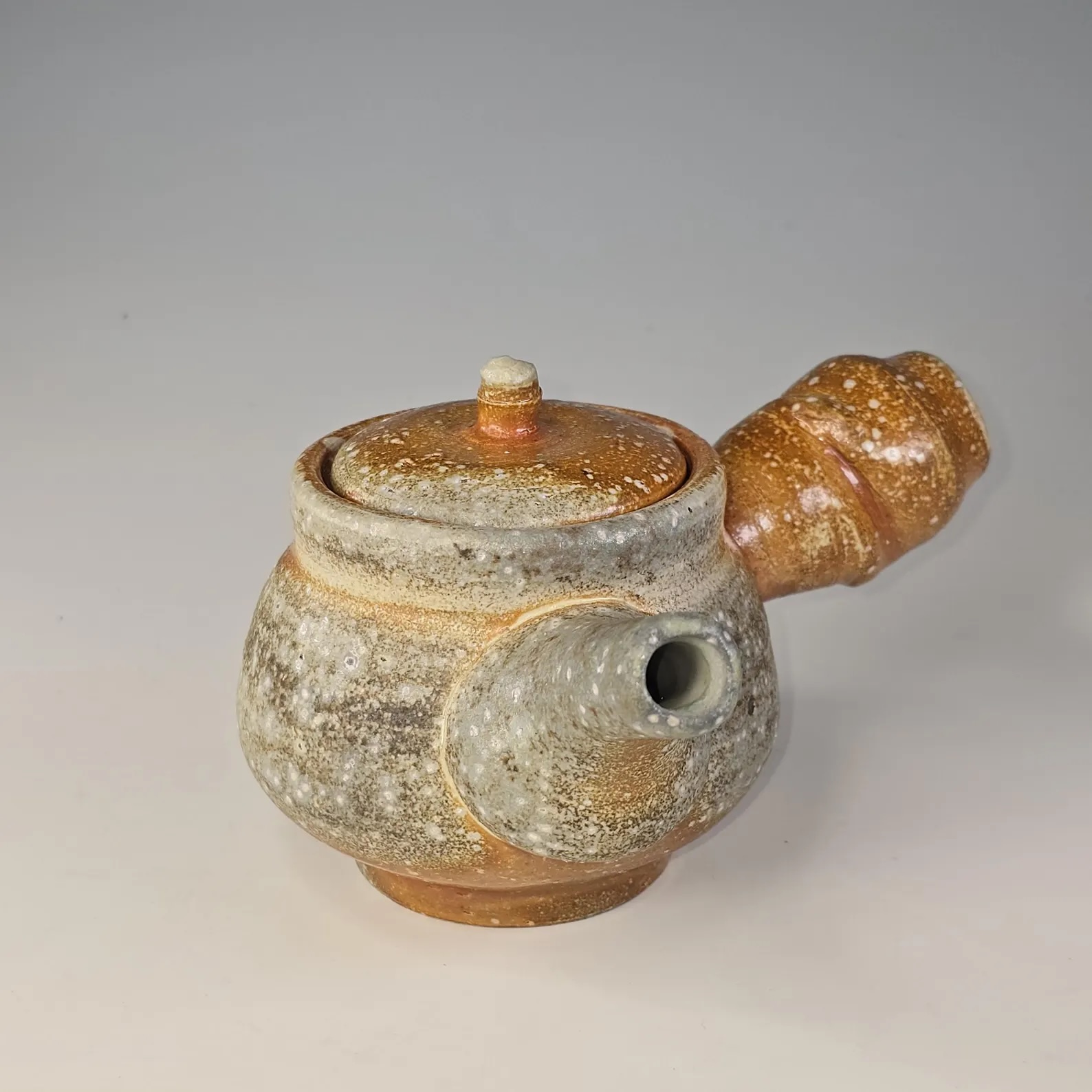 High-alumina soda-fired teapot with a Japanese side handle